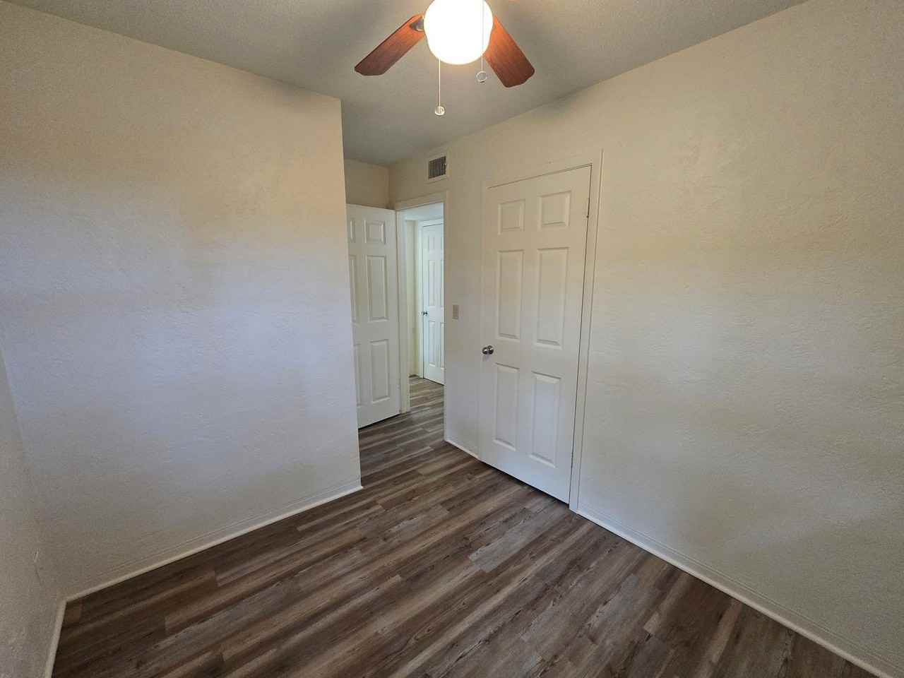 444 S Caroline St - Photo 7 of 18