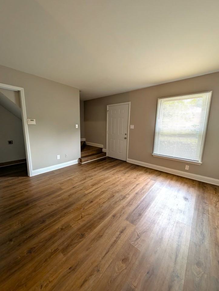 311 Skyland Ave #5 - Photo 5 of 14
