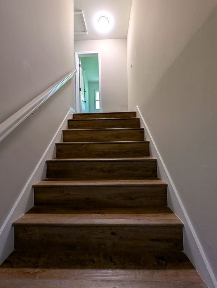 311 Skyland Ave #5 - Photo 6 of 14