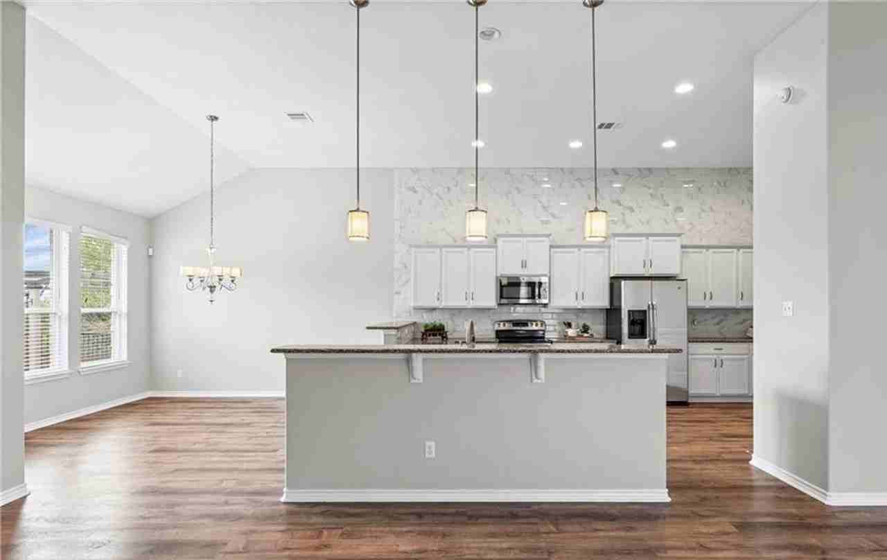 3381 Vineyard Trl - Photo 7 of 25