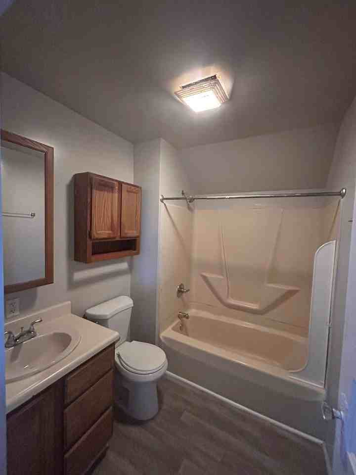 1815 Bayer Ave - Photo 6 of 10