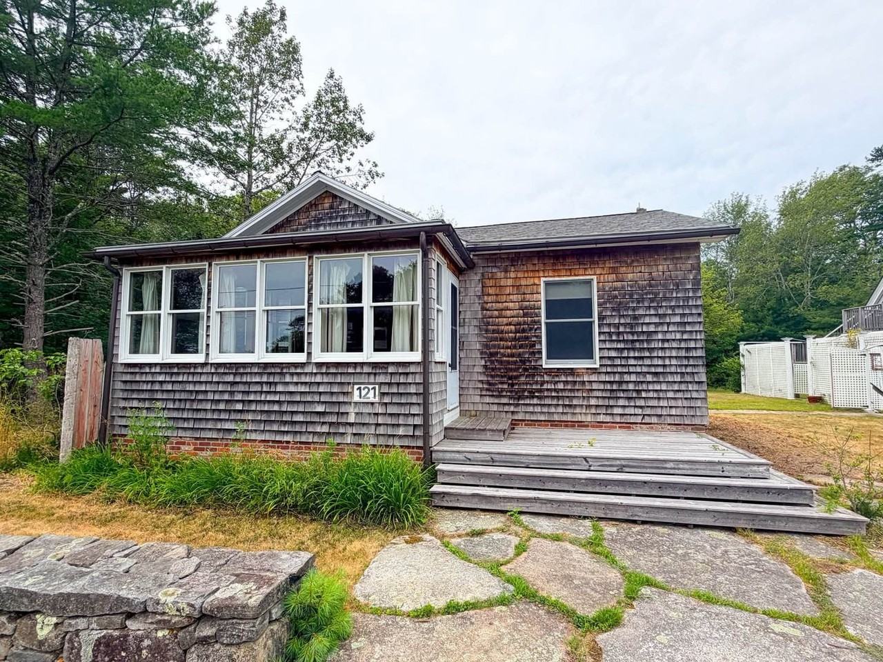 121 Old Schoolhouse Rd - Photo 4 of 24