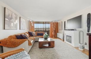 featured image of 1155 Ash St