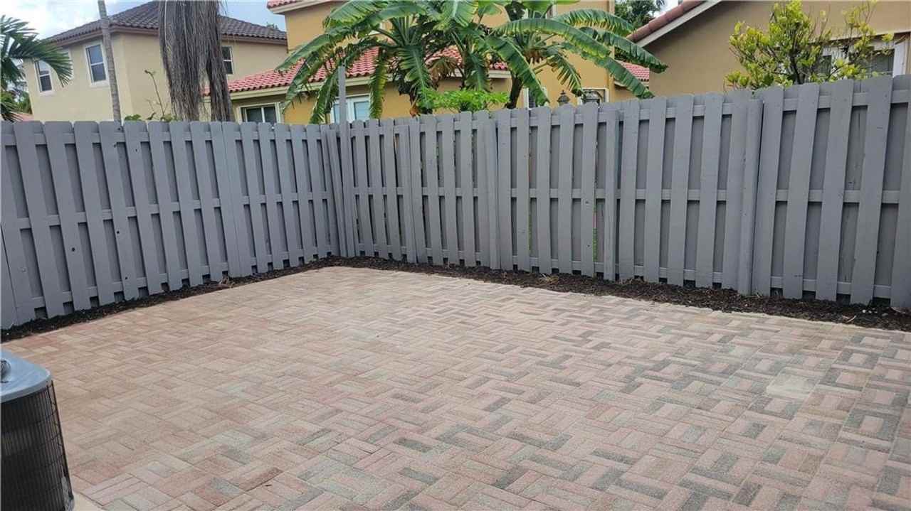 4948 Sw 136th Ave - Photo 6 of 14