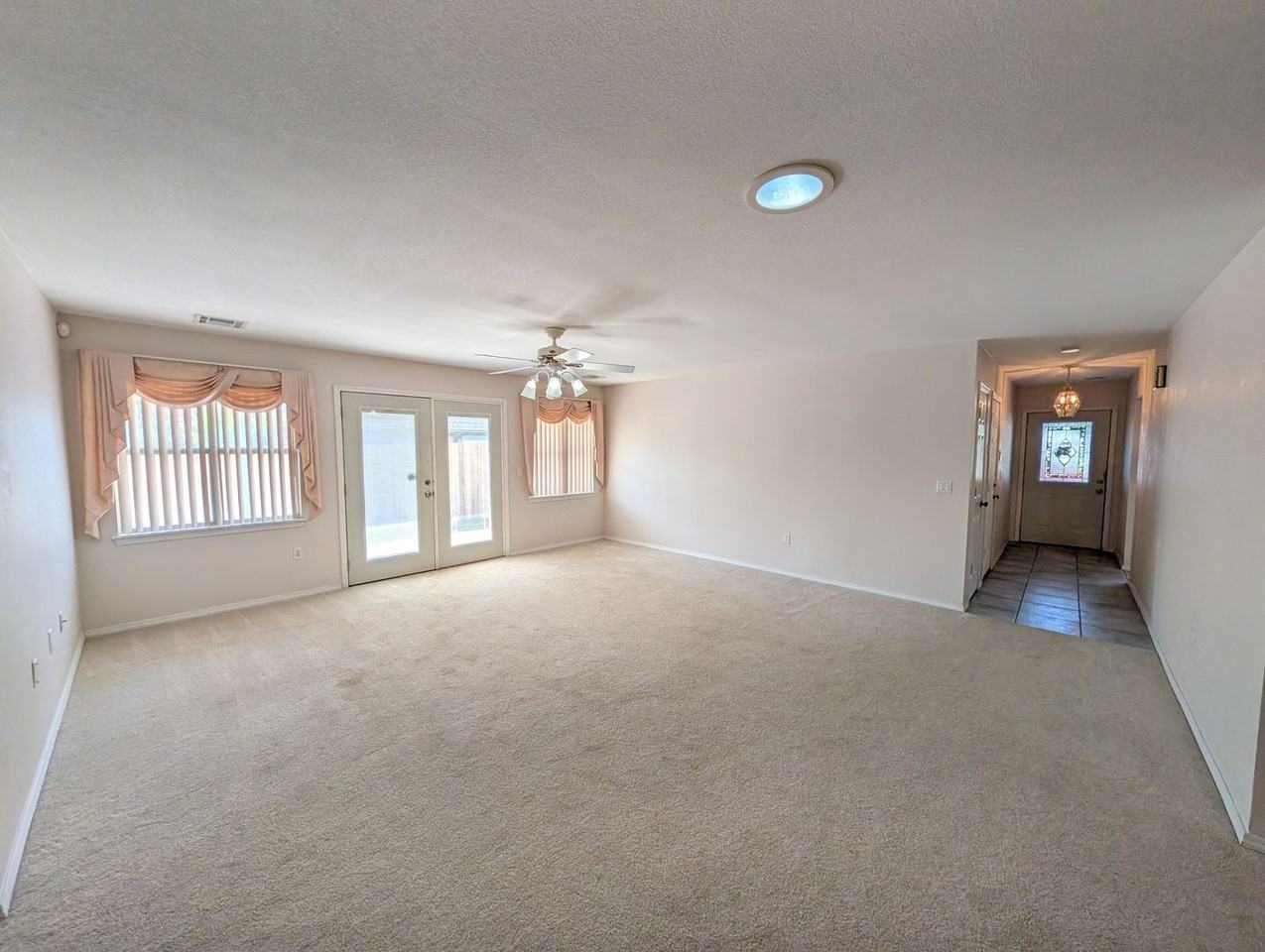 6947 E 46th Pl - Photo 6 of 26