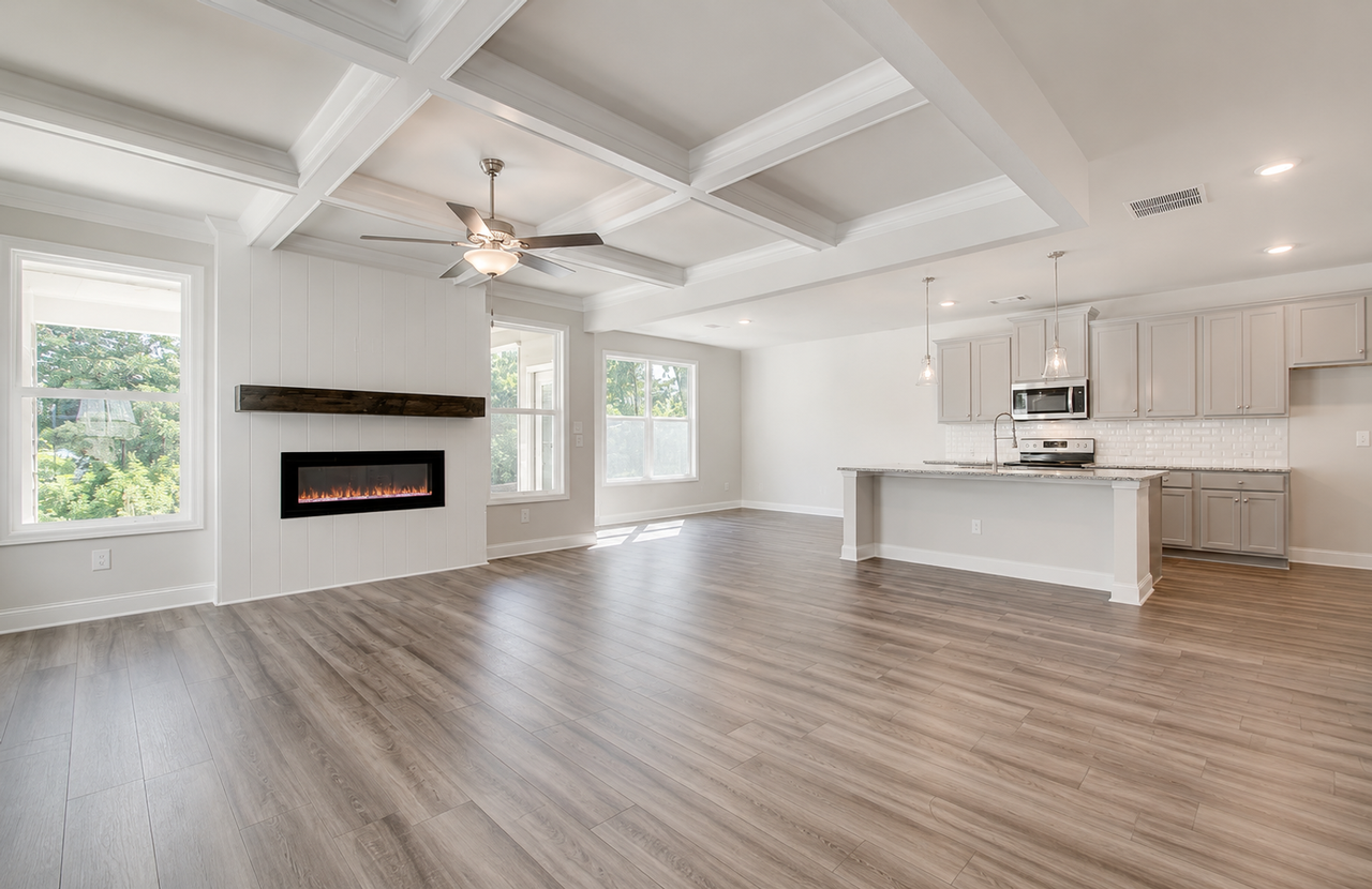 5271 Fox Den Rd - Photo 3 of 23