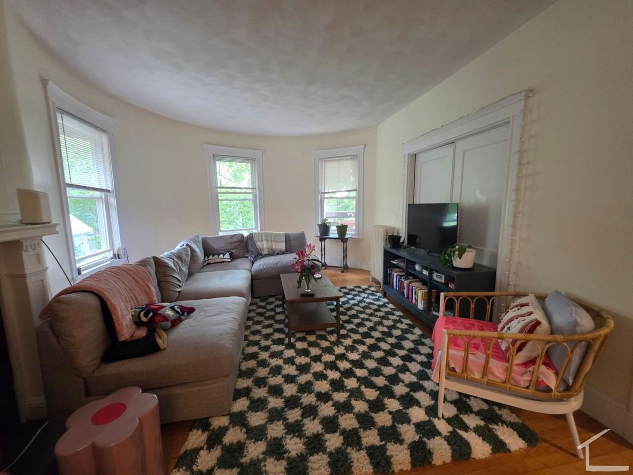 21 Rawson Rd - Photo 2 of 12