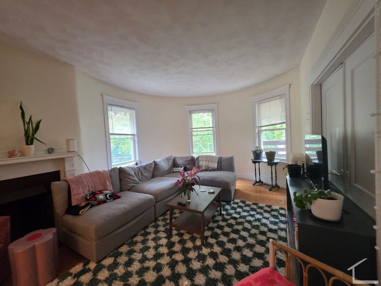 21 Rawson Rd - Photo 5 of 12