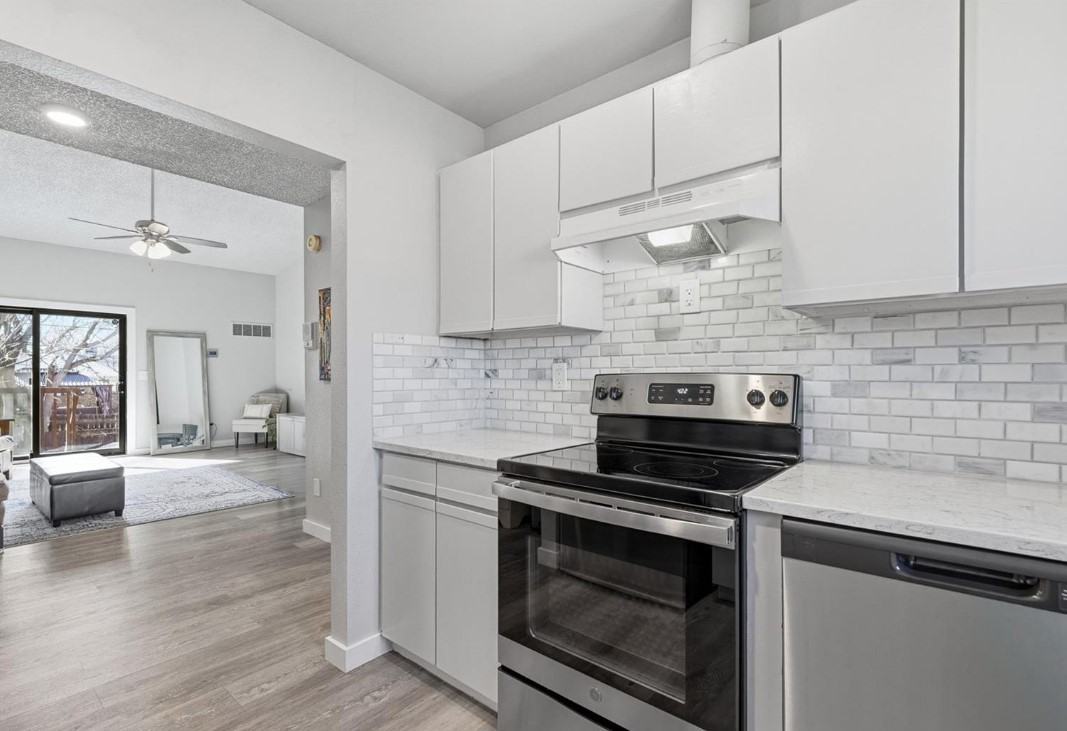 1615 Depew St #B - Photo 3 of 20