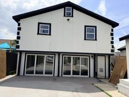 featured image of 2110 Eads St #B