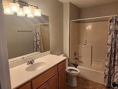 4609 Bylsma Cir - Photo 2 of 19