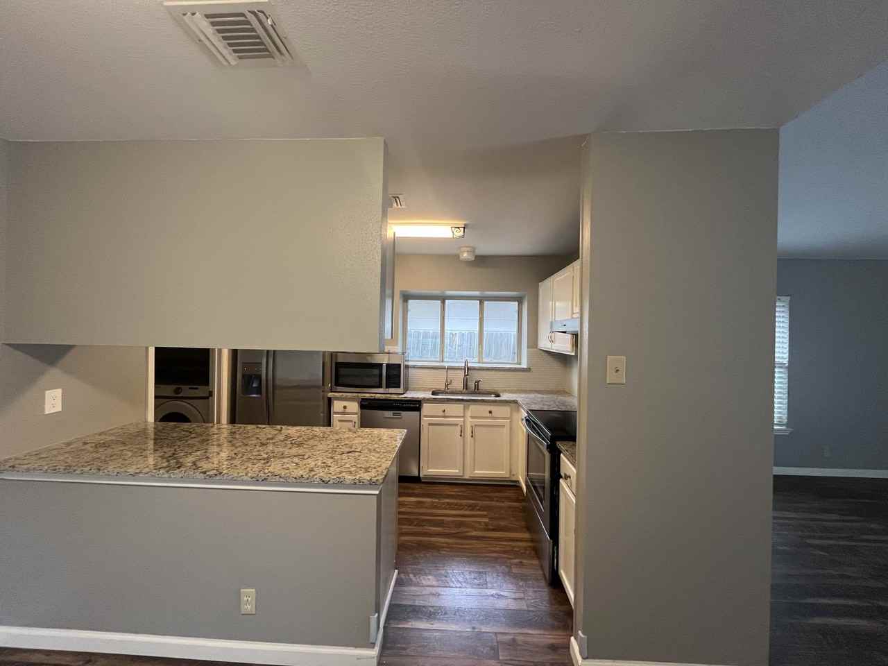 7986 Wayside Trl - Photo 2 of 21