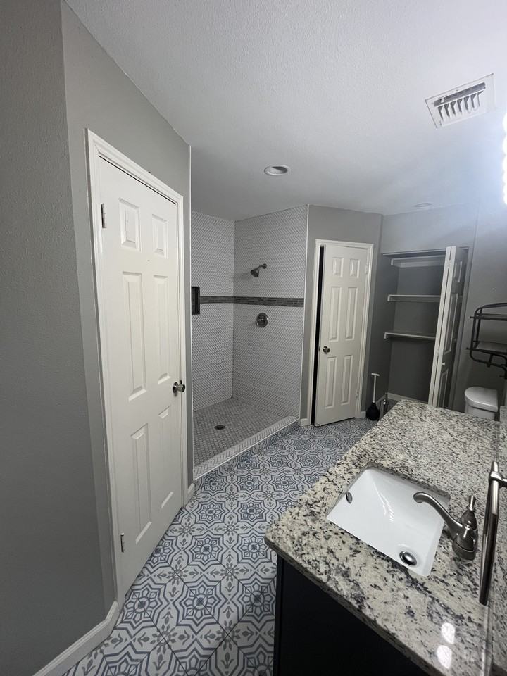 7986 Wayside Trl - Photo 3 of 21