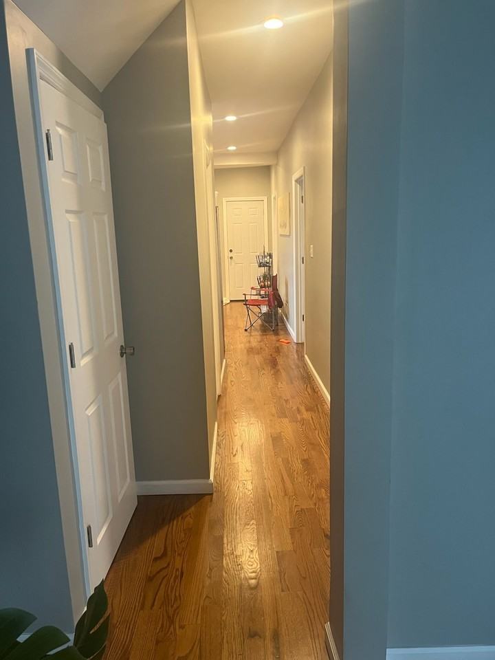 494 E 18th St #1 - Photo 2 of 6