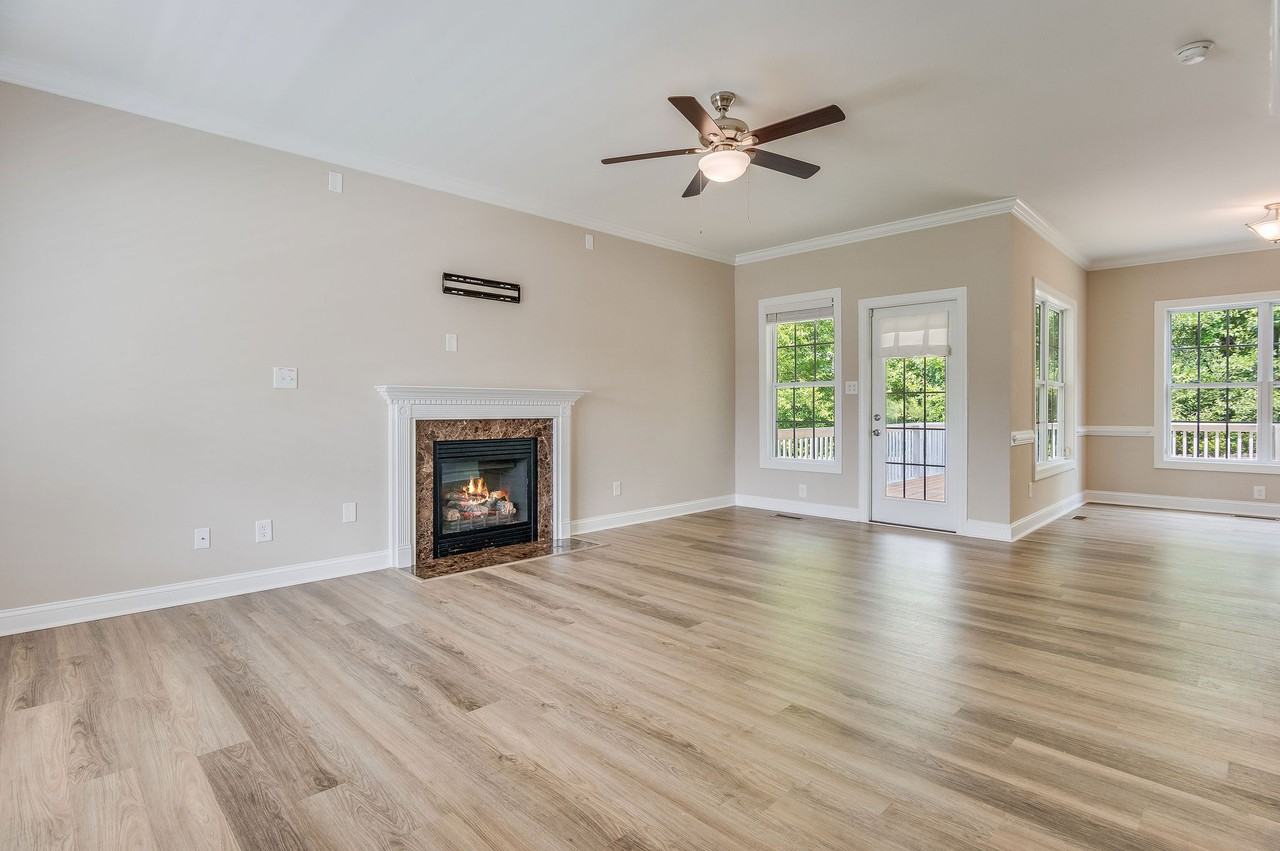 107 Mckinnon Pl - Photo 7 of 47