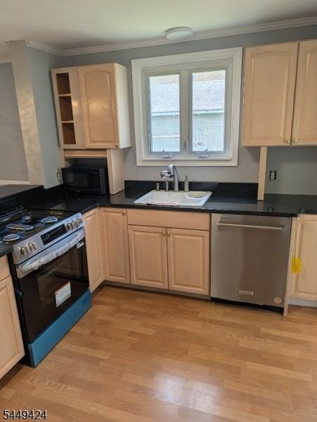 2261 Mountain Ave - Photo 6 of 12