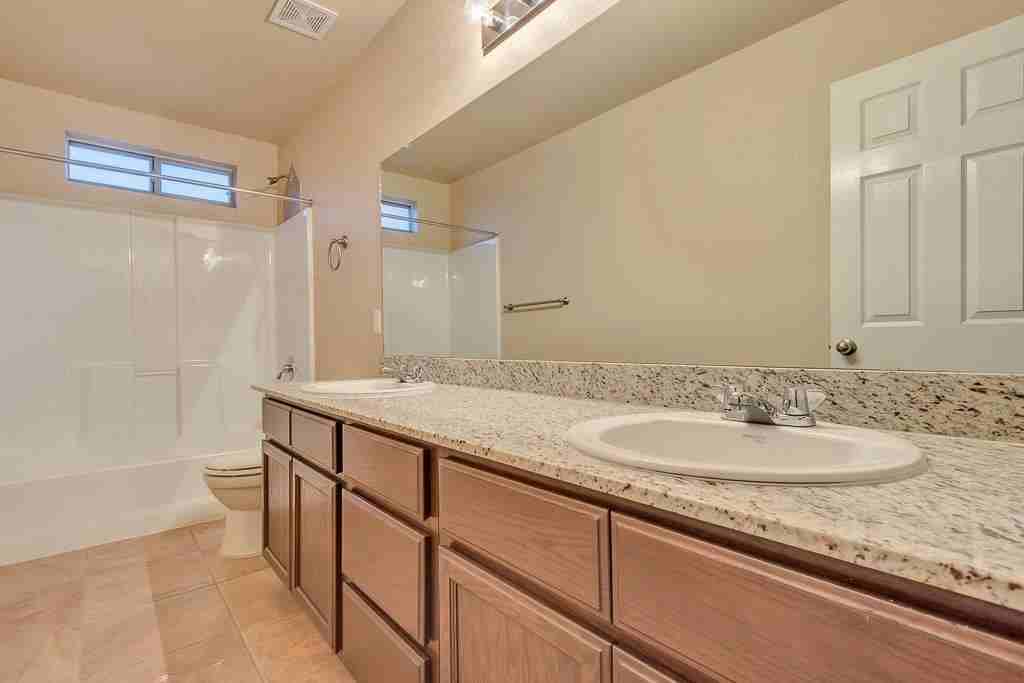 3925 Hueco Valley Dr - Photo 7 of 34