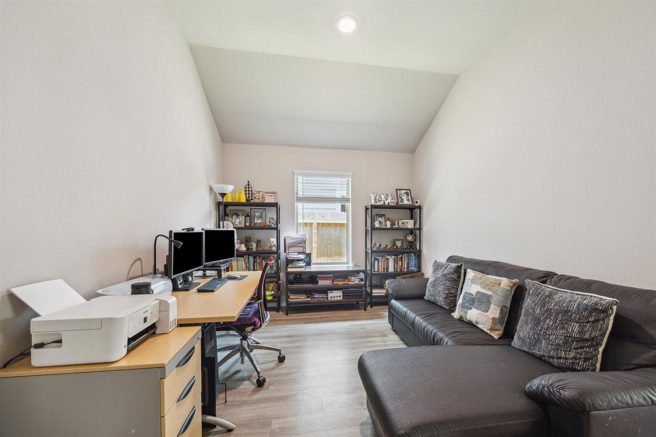 6414 Fiddlewood Thicket Ln - Photo 5 of 27