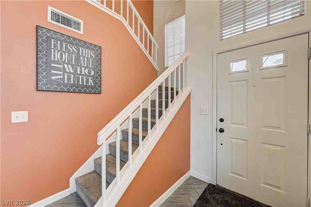 312 Windmere St - Photo 4 of 50