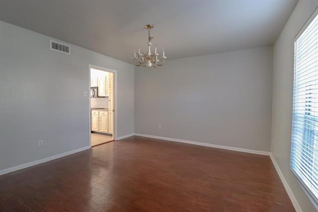 5725 Townhouse Ln - Photo 2 of 20