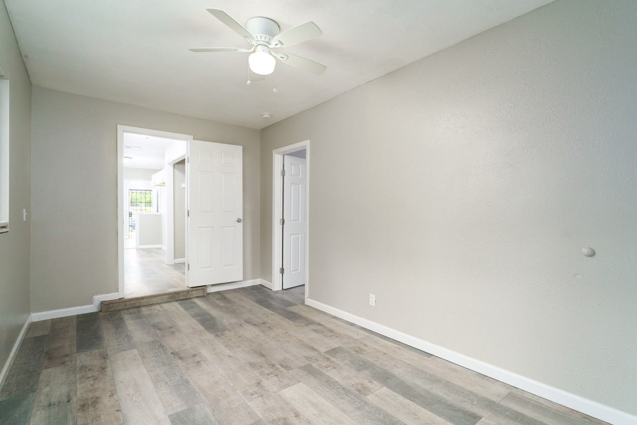4005 White St - Photo 5 of 13