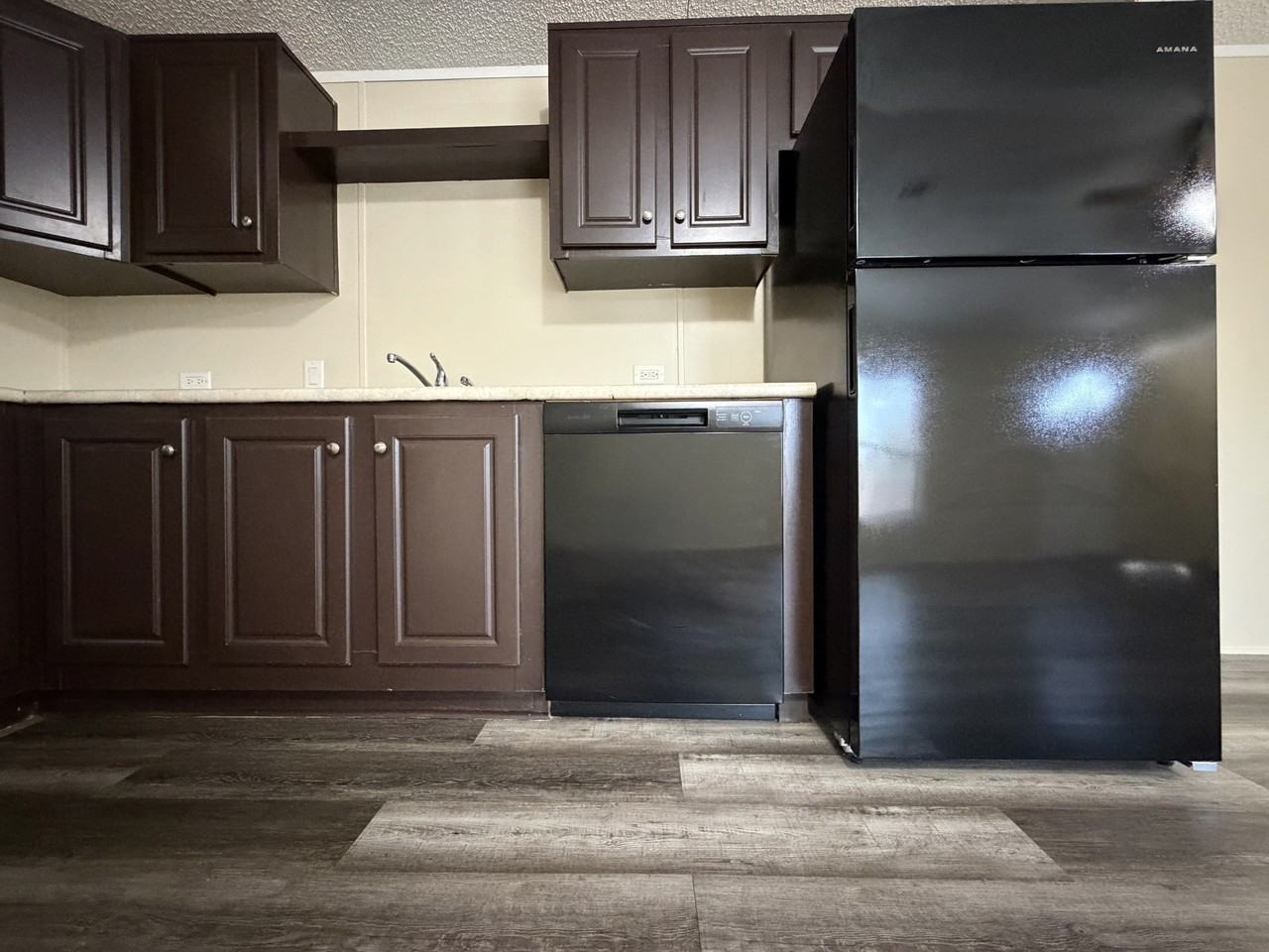 709 N Collins Fwy #47 - Photo 6 of 29