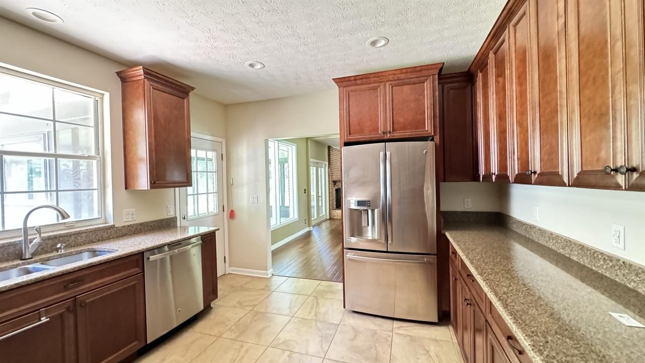 5051 Thorden Rd #1 - Photo 3 of 17