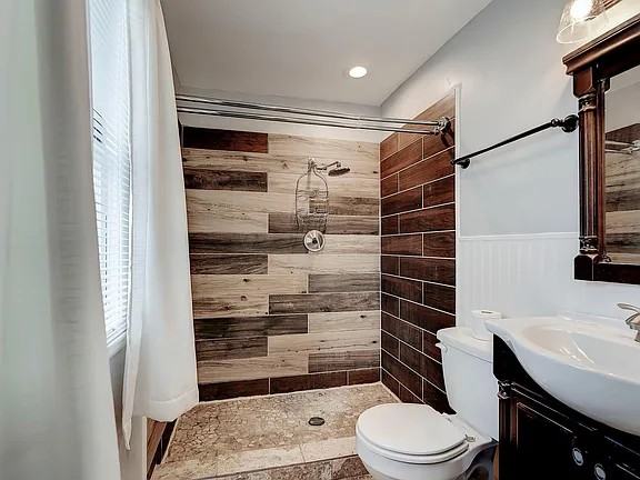 4449 Kingsley Dr #4449 - Photo 5 of 14