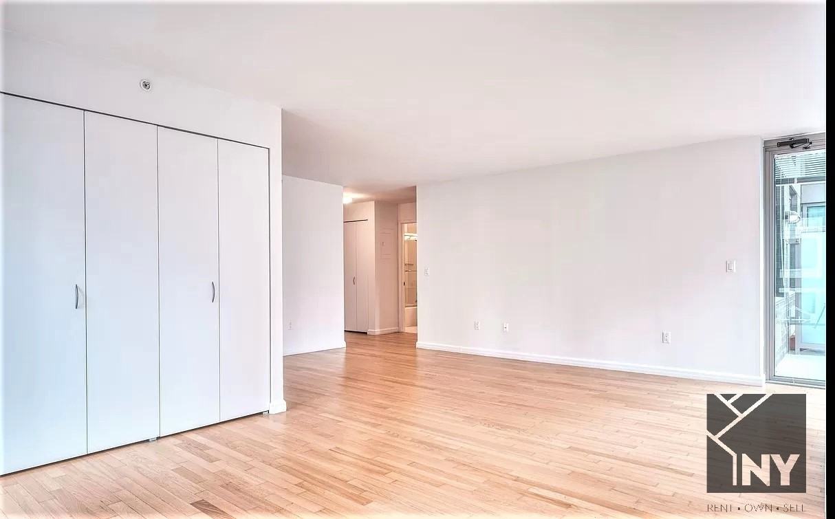 John St & Gold St #4702 - Photo 5 of 11