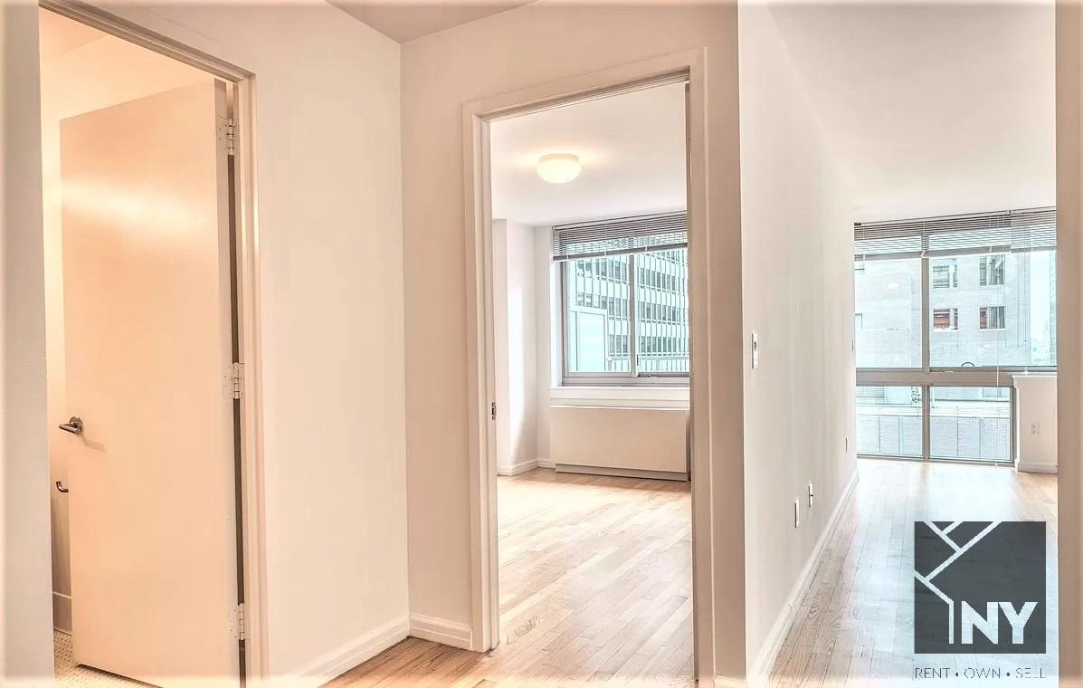 John St & Gold St #4702 - Photo 3 of 11