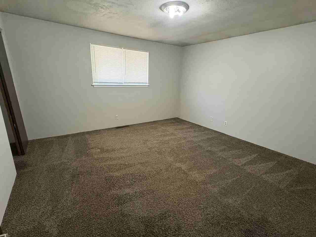 760 East Shore Drive #4 - Photo 7 of 12