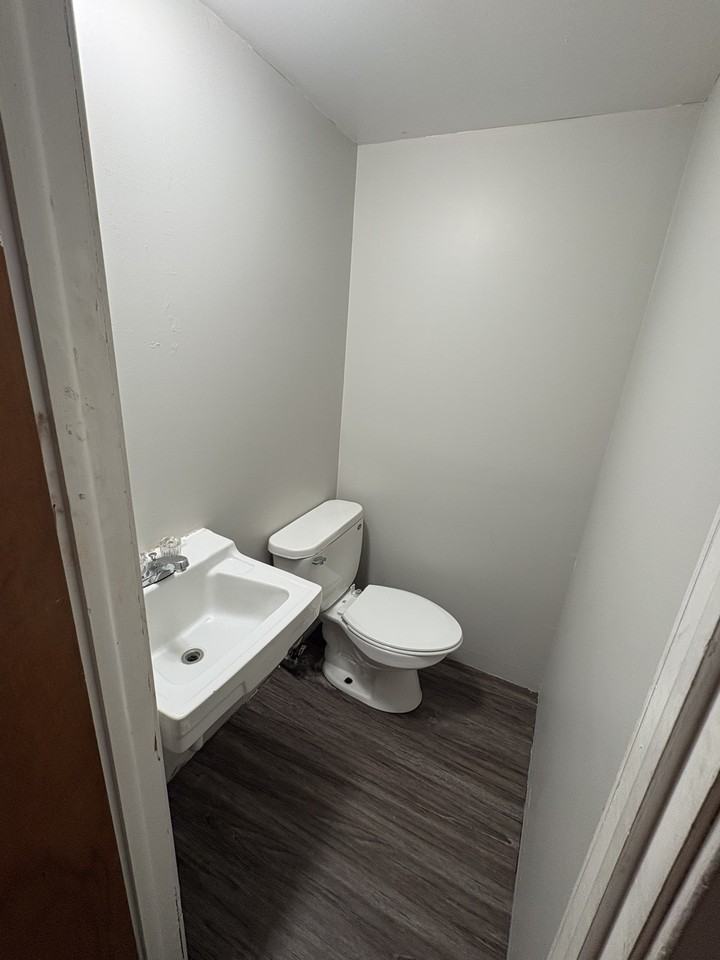 760 East Shore Drive #4 - Photo 6 of 12