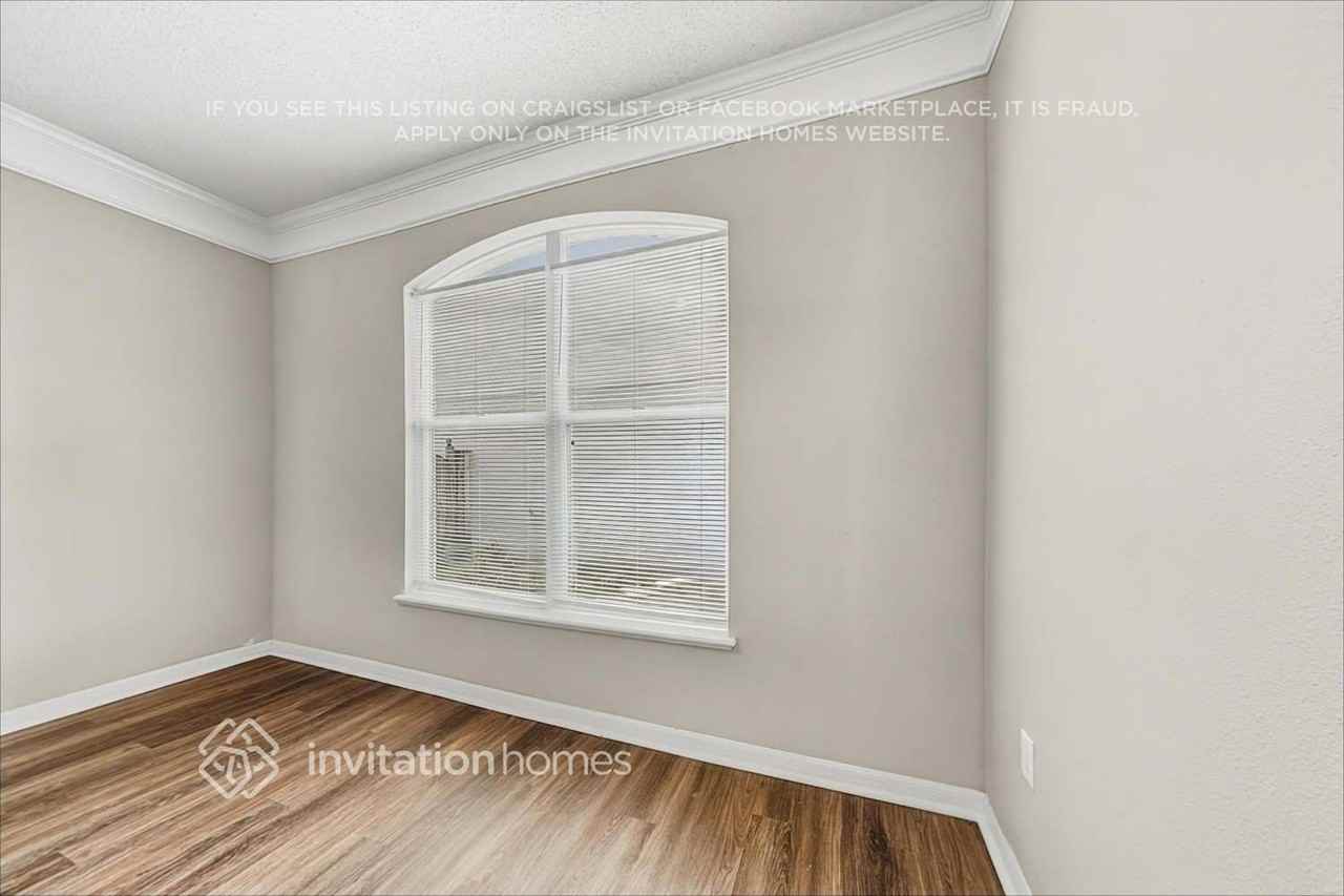 4502 Stable Dr - Photo 7 of 24
