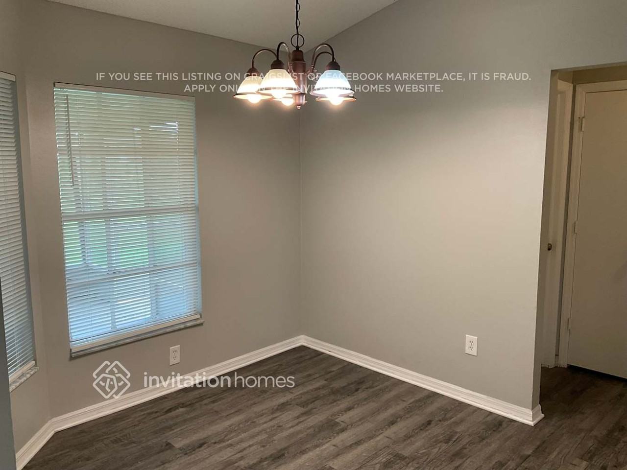 826 Walsingham Way - Photo 4 of 23
