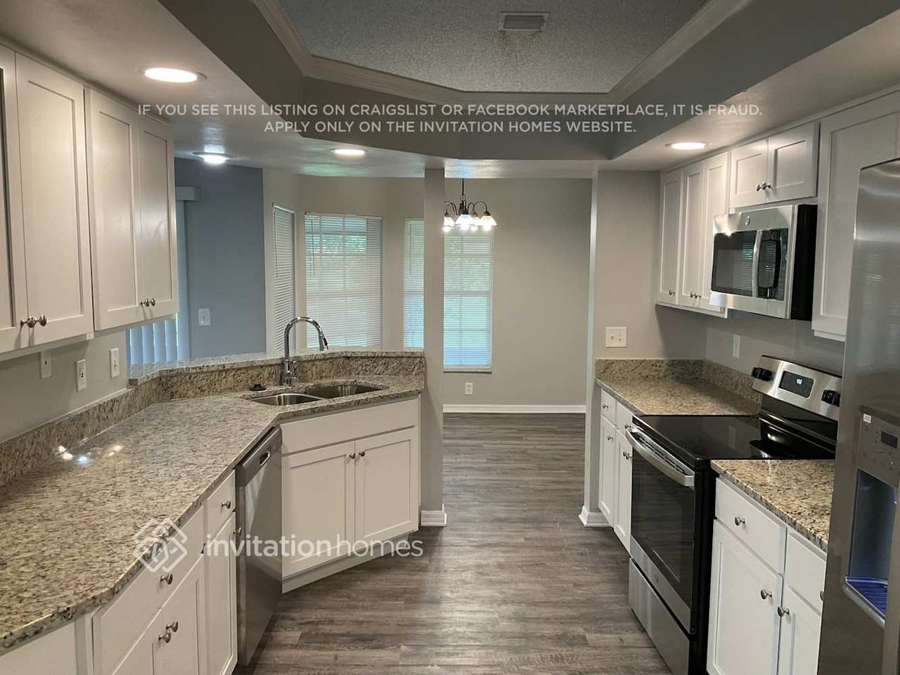 826 Walsingham Way - Photo 5 of 23