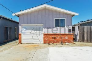 featured image of 2121 Esmond Ave