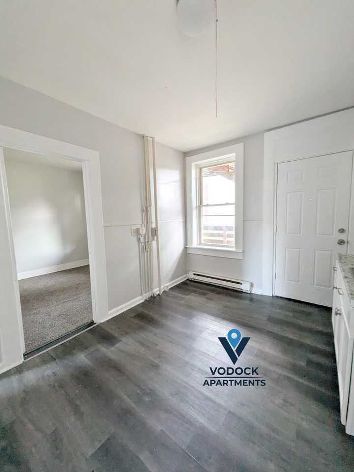 226 Lyman Street #1L - Photo 7 of 12