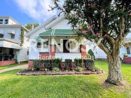 featured image of 210 Hardy Ave