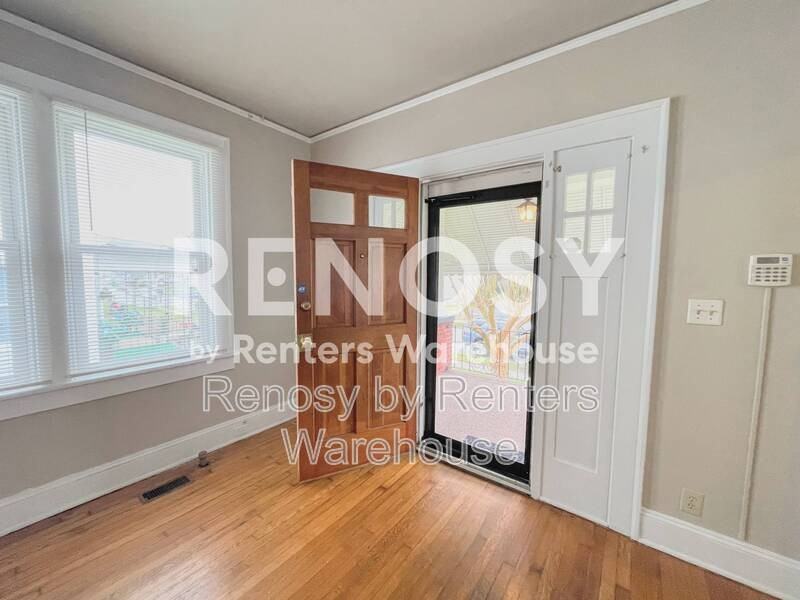 210 Hardy Ave - Photo 4 of 30