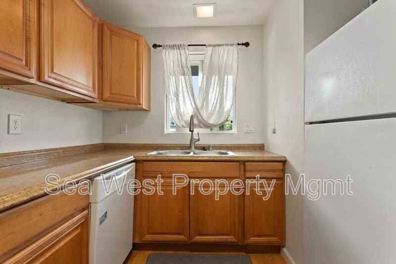 820 Encinitas Blvd #201 - Photo 5 of 11
