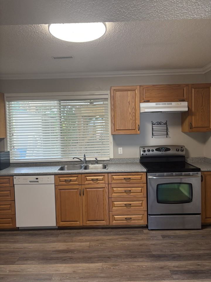46376 Angela Avenue - Photo 4 of 21