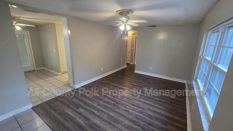 1636 Terry Rd - Photo 5 of 13
