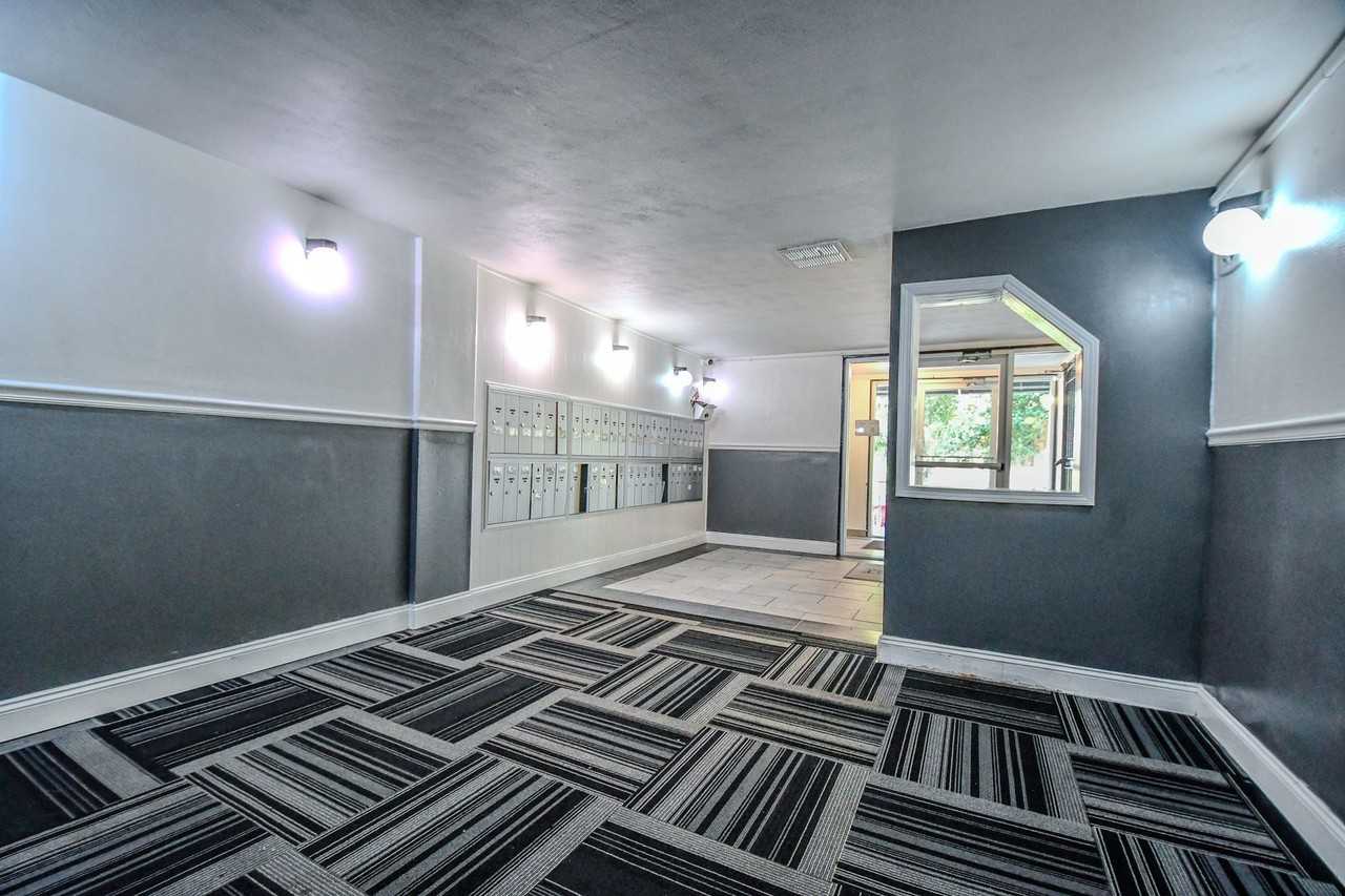 Wright View Apartments - Photo 4 of 12