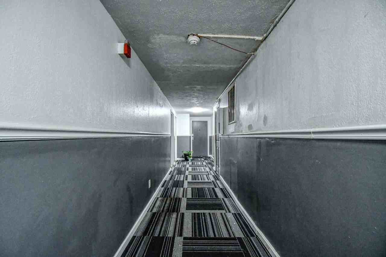 Wright View Apartments - Photo 6 of 12
