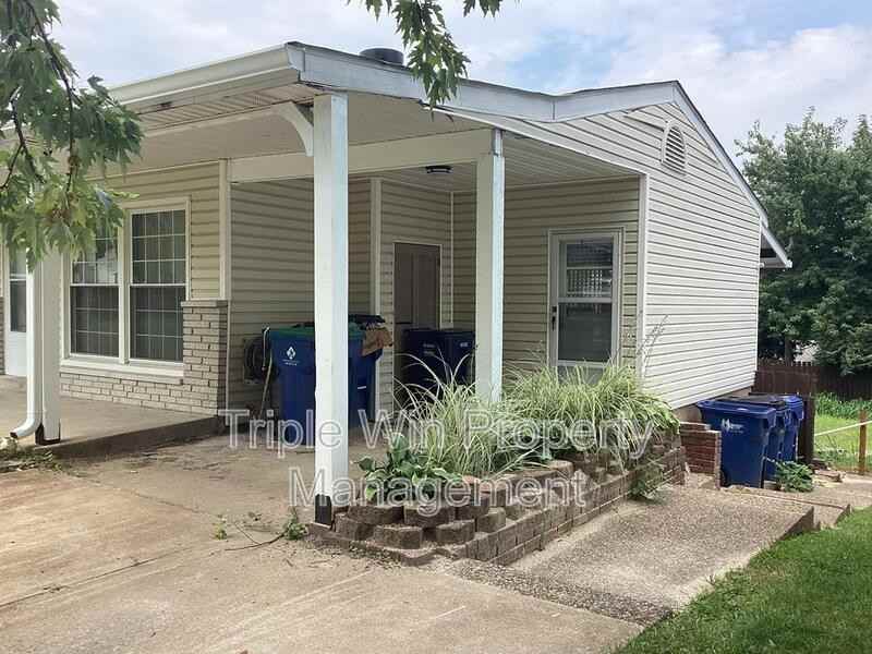 563 Apex Dr - Photo 2 of 37