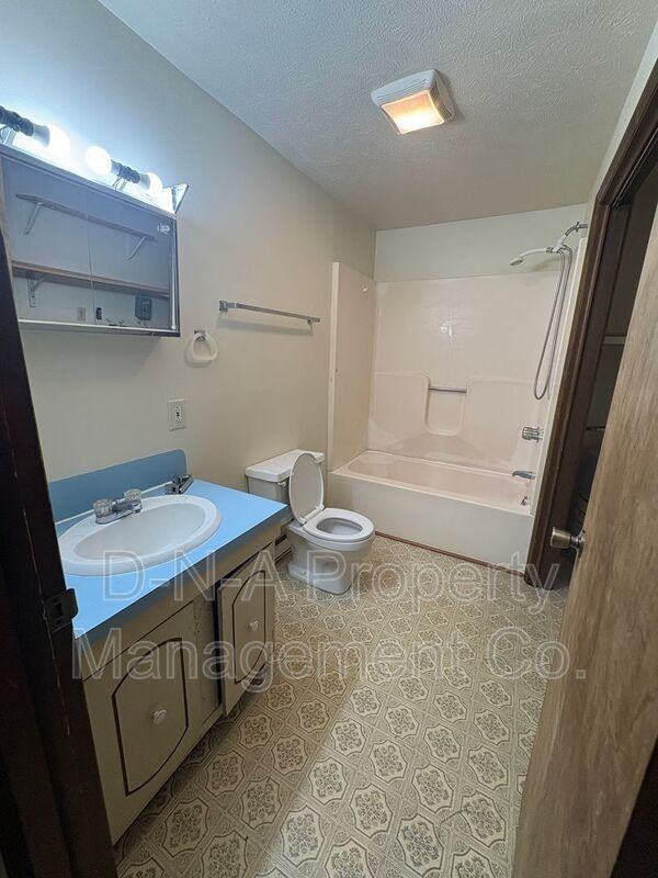 2167 Shafer Rd #105 - Photo 5 of 7