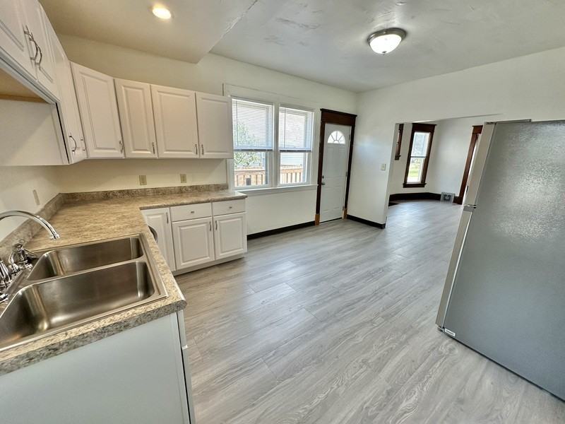 890 Shawano Ave - Photo 2 of 19