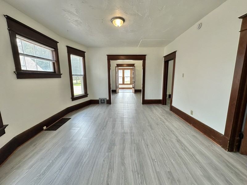 890 Shawano Ave - Photo 5 of 19