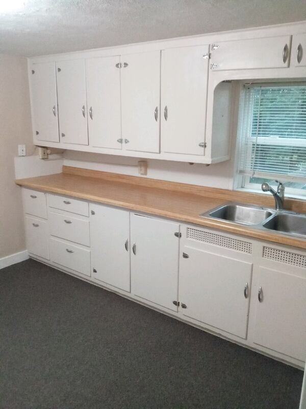 610 Church Ave - Photo 2 of 9