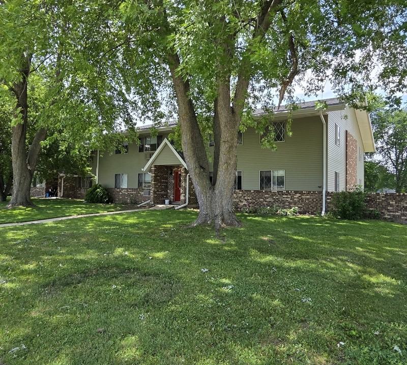 186 Morningside Dr - Photo 2 of 18